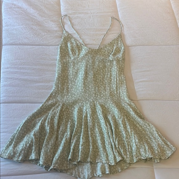 sky to moon Dresses & Skirts - Elegant Green Floral Slip Dress